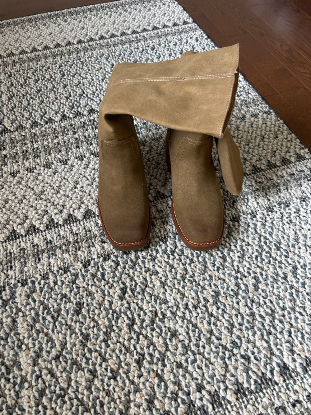 Frye boots! - Picture 5 of 5